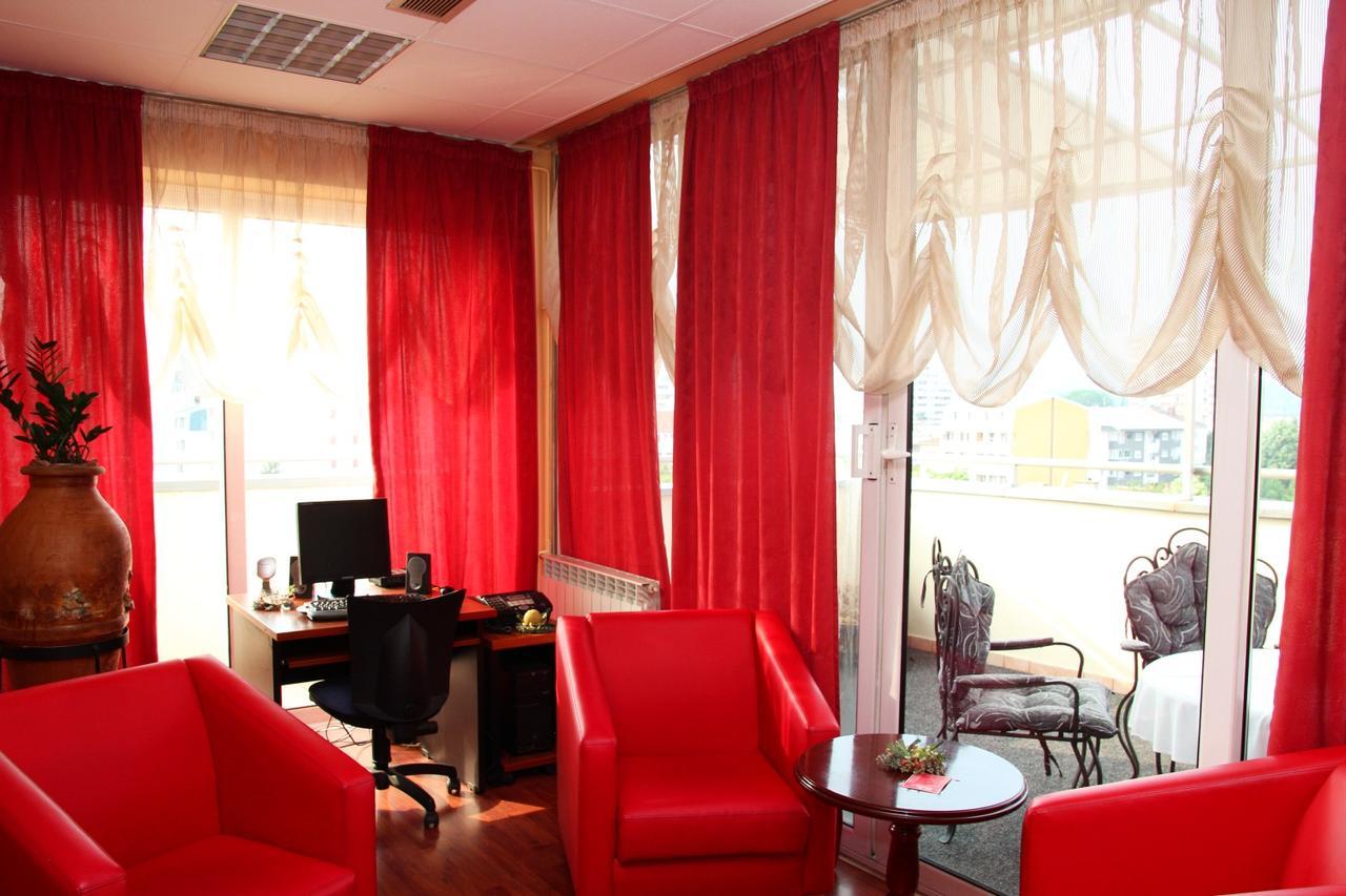 Garni Hotel Belvedere Lux Kraljevo Dış mekan fotoğraf
